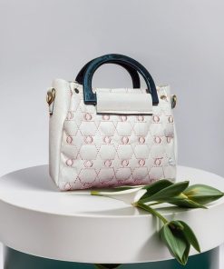 Chic Cream Handbag with Black Handle & Stylish Strap