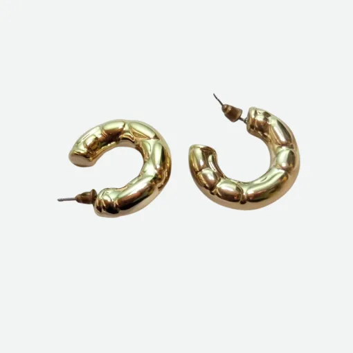 Elegant women's jewelry – premium designs for weddings, parties, and everyday wear, available at Purse Palace Pakistan