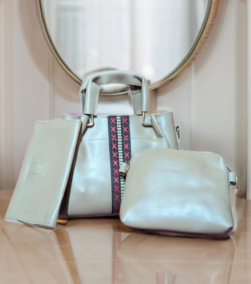 Elegant women's bags – premium designs for weddings, parties, and everyday wear, available at Purse Palace Pakistan